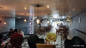 قنادی پانیذ