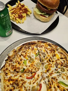 فست فود پنیر