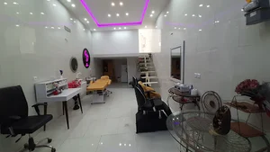 مرکز مراقبت از پوست و موی هیوا