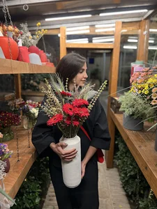 Roza Flora /رزا فلورا