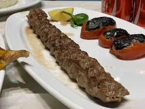 رستوران کافیش Cafish