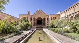خانه تاریخی بروجردی‌ها