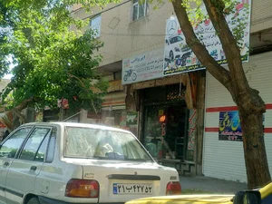 فروشگاه لوازم یدکی موتورسیکلت ایروانی