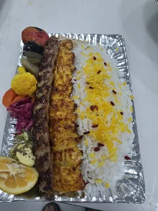 غذای بیرون بر آرمیس