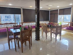 کافه سنتی نوحه خوان