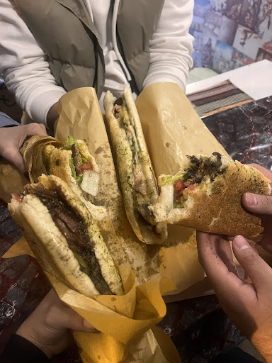 کافه ساندویچ هەمرۆ