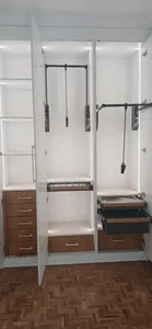 ساخت و نصب کابینت و کمد دیواری در صادقیه 5