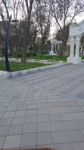 یادمان خاندان موذن زاده اردبیلی
