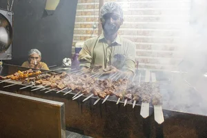 رستوران و کباب ایران بلوچ