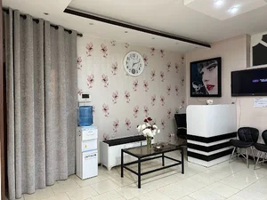 آموزشگاه و آرایشگاه چهره‌سازان