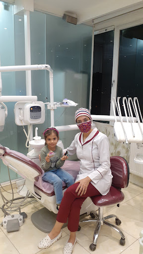 مطب دندانپزشکی دکترمهرناز رستگارفر