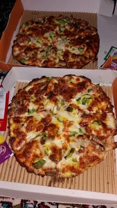 Shabe Yalda Pizza
