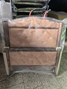 تولیدی تخت فلزی