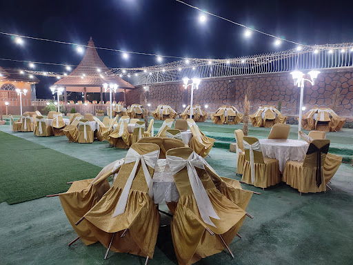 باغ تالار سروناز