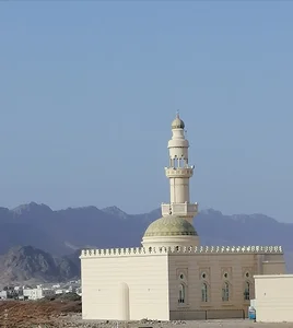 مسجد الأنوار ( مرتفعات العامرات المنطقة 9)
