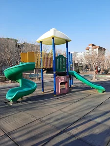 زمین بازی کودکان بوستان فرهنگیان