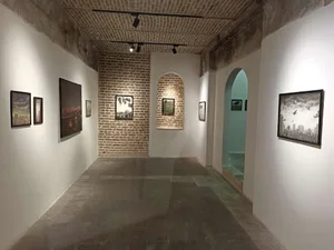 گالری این/جا