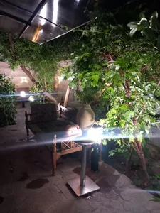 باغچه فست فود پدرِ۲۰ 3