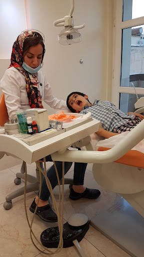 دندان‌پزشکی دکتر مهسا همتی