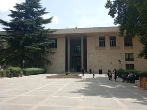 مجموعه فرهنگی تاریخی نیاوران 5