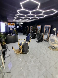 آرایشگاه مردانه اهورا 3