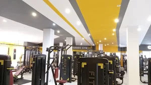 باشگاه بدنسازی آرسس