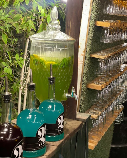 کافه لاریسا