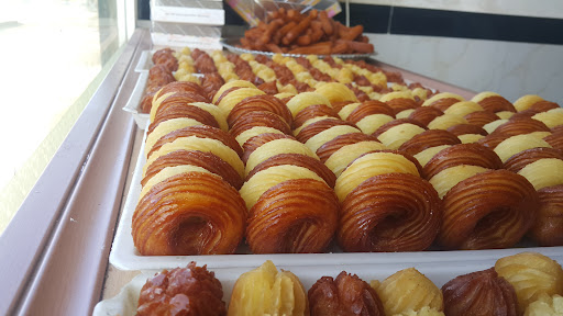 بستنی سنتی سرچنار