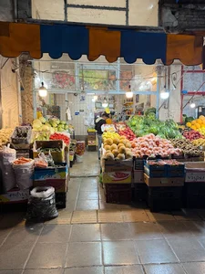 Khanzadeh Fruit Shop