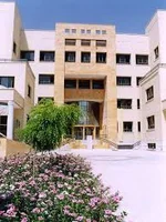 دبیرستان صدرا