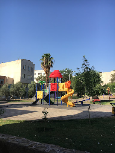 زمین بازی کودکان