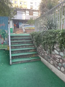 دبستان دخترانه راهیان چیستا
