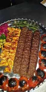 کبابی گلپایگانی.حلیم معجون دایی