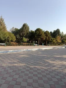 فضای سبز امامزاده سید حمزه 5