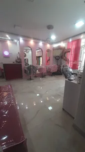 مجموعه زیبایی خانه صورتی
