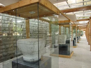 موزه سنگ 2