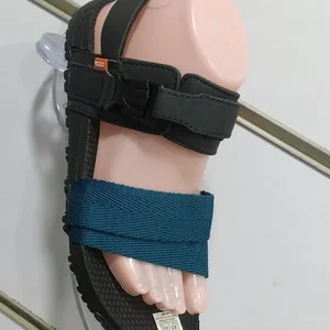 گالری کفش و صندل راهبر
