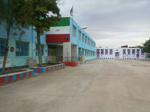 هنرستان مدرس (برق - الکترونیک - ساختمان )