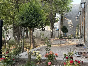 اقامتگاه بوم گردی باغ شیرین درب بهشت