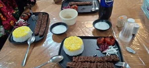رستوران دایی برار 2