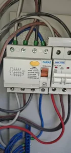 برقکاری و سمپاشی میدان ولیعصر 2