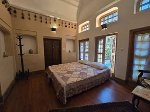 Shahdad Hostel