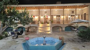 هتل سنتی اسفنجان (خانه تاریخی طاهریان) 5