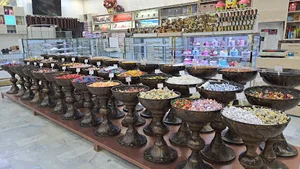 قنادی پانیذ