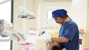 مطب دندانپزشکی دکتر بهزاد امیری اندی