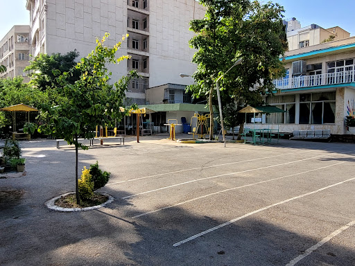 دبیرستان دخترانه دوره اول شاهد مشکوه