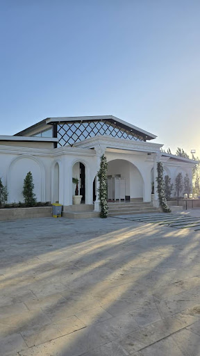 باغ و تالار عروسی والا