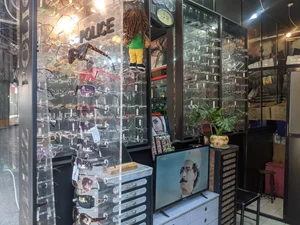 عینک سازی حمید 2