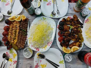 کافه رستوران شبهای رودهن
