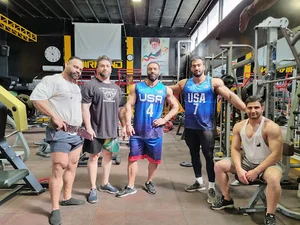 باشگاه بدنسازی هیرمند